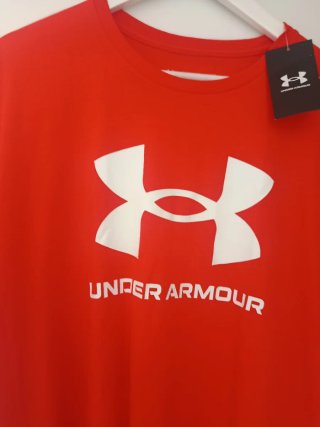 Camiseta Under Armour Roja Talla L