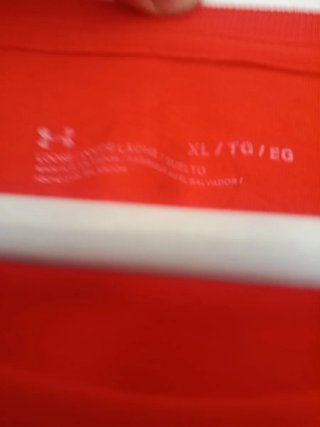 Camiseta Under Armour Roja Talla L