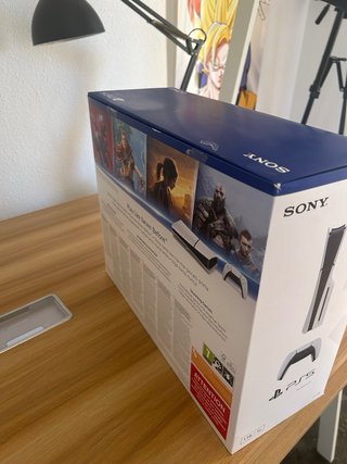 PS5 Slim Standard 1TB con Lector + 1 Mando