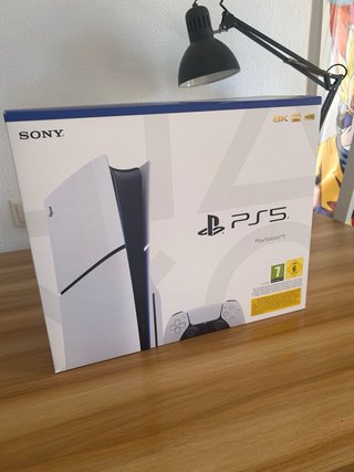 PS5 Slim Standard 1TB con Lector + 1 Mando