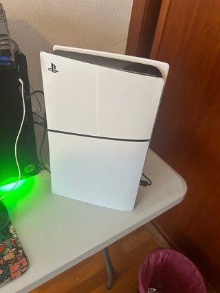 PS5 Slim Standard 1TB con Lector + 1 Mando
