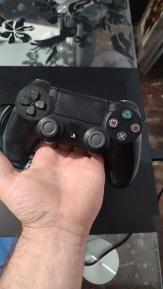 PS4 (PlayStation 4) Negra