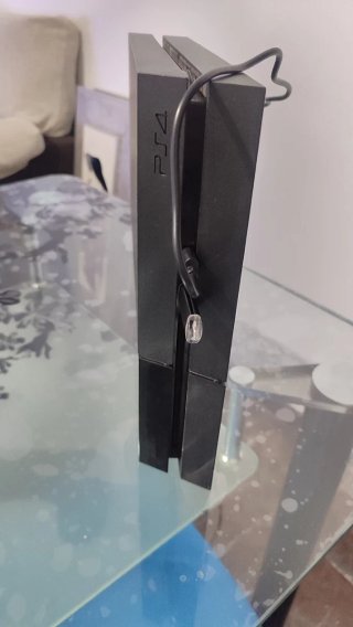 PS4 (PlayStation 4) Negra