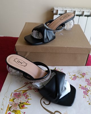 Sandalias negras elegantes con strass T38