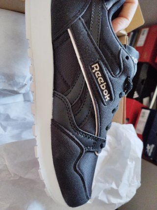 Zapatillas deportivas Reebok negras y blancas