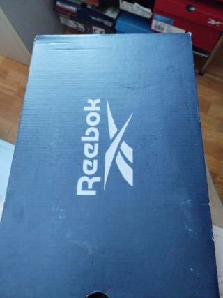 Zapatillas deportivas Reebok negras y blancas