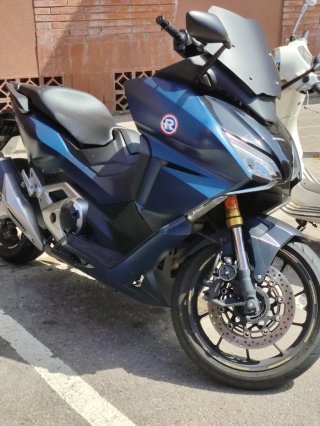Honda Forza 750