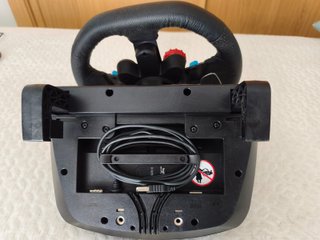 Volante Logitech G29 y Pedales