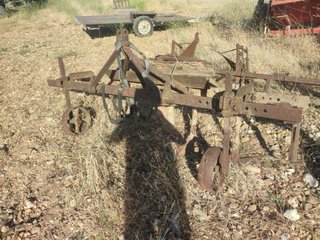 Pulverizador agrícola amarillo