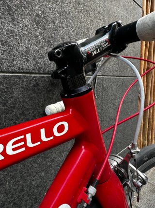 Bici carretera Pinarello Roja