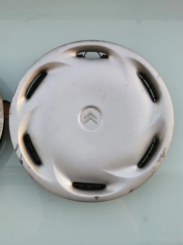 Tapacubos Citroën Saxo