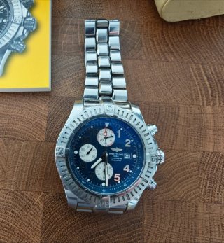 Breitling Super Avenger Caja y Estuche
