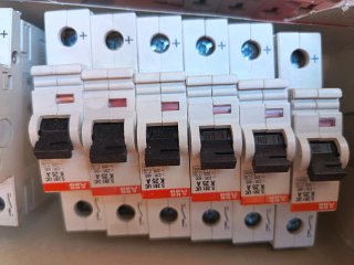 Interruptores automáticos  marca ABB