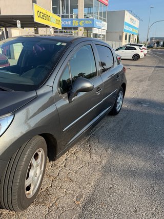 Peugeot 207 2013