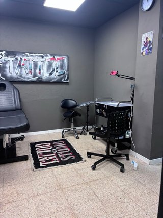 Barberia equipada y lista para trabajar