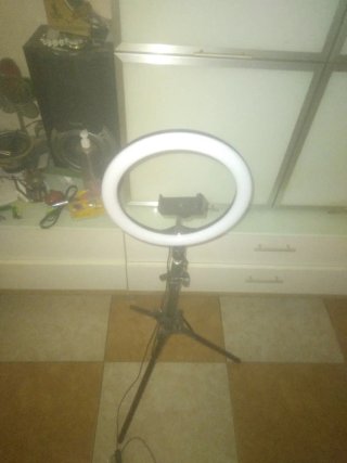 Aro de luz con trípode y soporte móvil