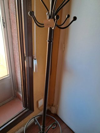 Paragüero/Perchero de forja.70€ Precio tienda 135€