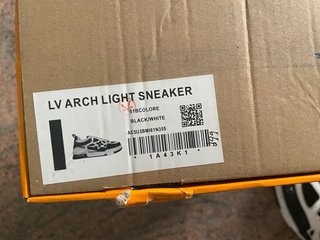 Scarpe Louis Vuitton Skate Nere Bianche