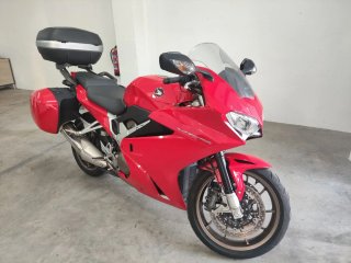 Honda VFR 800 F Roja