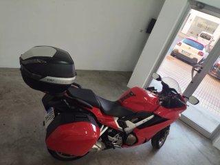 Honda VFR 800 F Roja