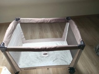 Cuna de viaje plegable