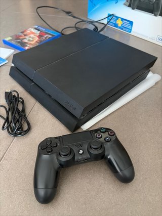 PlayStation 4 (PS4) Negra 500GB