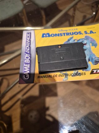 Monstruos S.A. Game Boy Advance THQ.10 euros