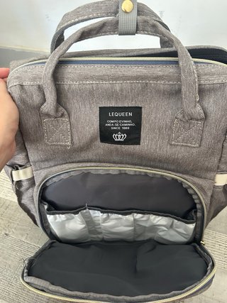 Pañalera Lequeen gris con cambiador