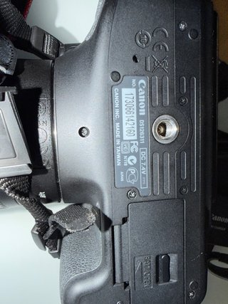 Canon EOS 600D + Objetivo 18-55mm
