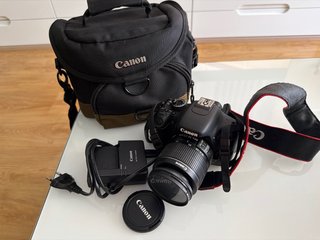 Canon EOS 600D + Objetivo 18-55mm