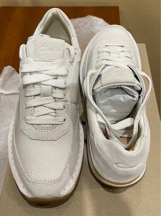 Zapatillas Clarks Beige/Blanco