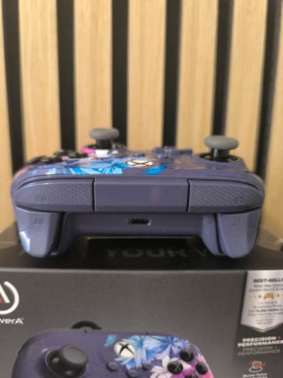Mando Xbox PowerA Floral