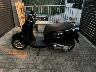 Daelim Besbi 125 Scooter 2009 Negra