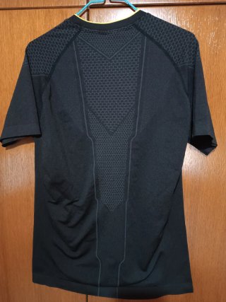 Gymshark Onyx V1 Negra y Amarilla Talla M