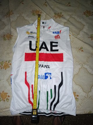 Camiseta Ciclismo UAE Talla L Nueva