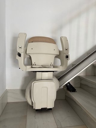 Silla salvaescaleras ThyssenKrupp Levant