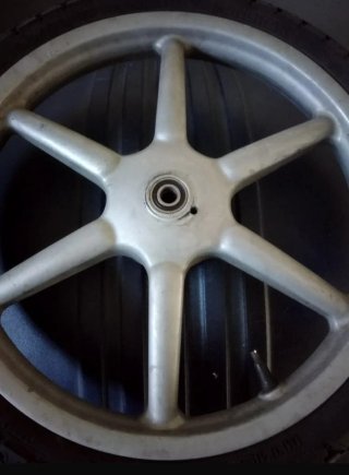 Rueda Scooter 130/70 R12 56L