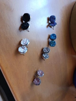 6 pares pendientes imitación piedras