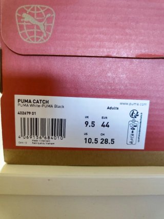 Zapatillas Puma Blancas y Negras