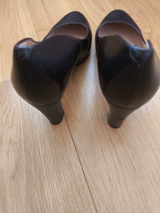 Zapatos Unisa Talla 39 Negros