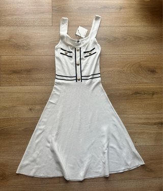 Mini abito bianco con bottoni oro