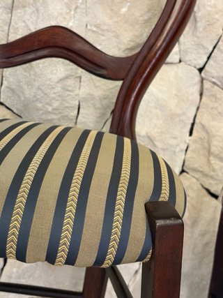Sillas de madera con tapizado 2 und,