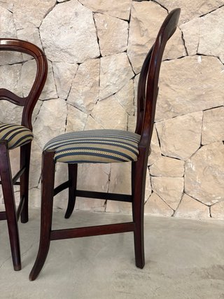 Sillas de madera con tapizado 2 und,