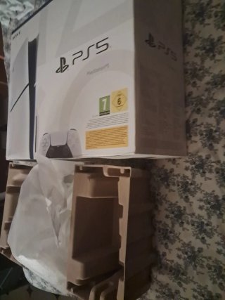 Caja PlayStation 5 (PS5) 1TB