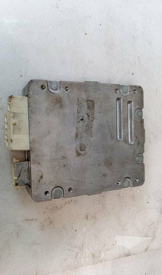 Centralita motor toyota 8965002550 auris 525314