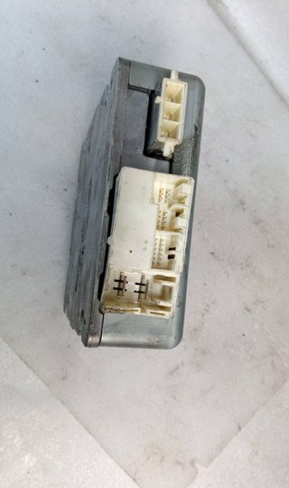Centralita motor toyota 8965002550 auris 525314
