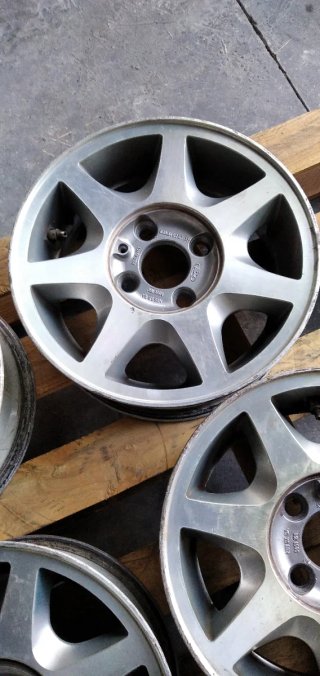 Llantas Ford RS