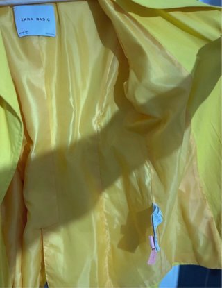 Gabardina Zara Amarilla Talla L