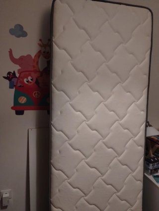 Cama infantil extensible IKEA