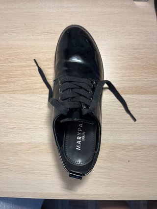 Zapatos negros Marypaz charol